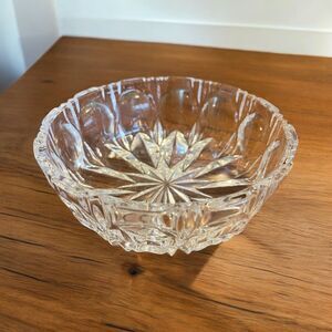 Beautiful Beyer Bleikristall 24% Lead Cut Crystal Round Clear Bowl 4.5” Elegant